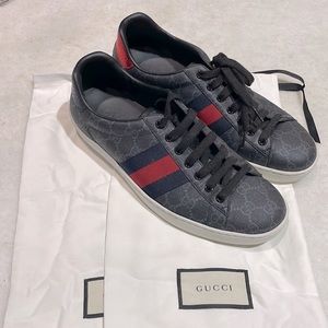 Gucci Men’s size: 8.5 Ace GG Supreme Sneaker New with Dust Bags $750